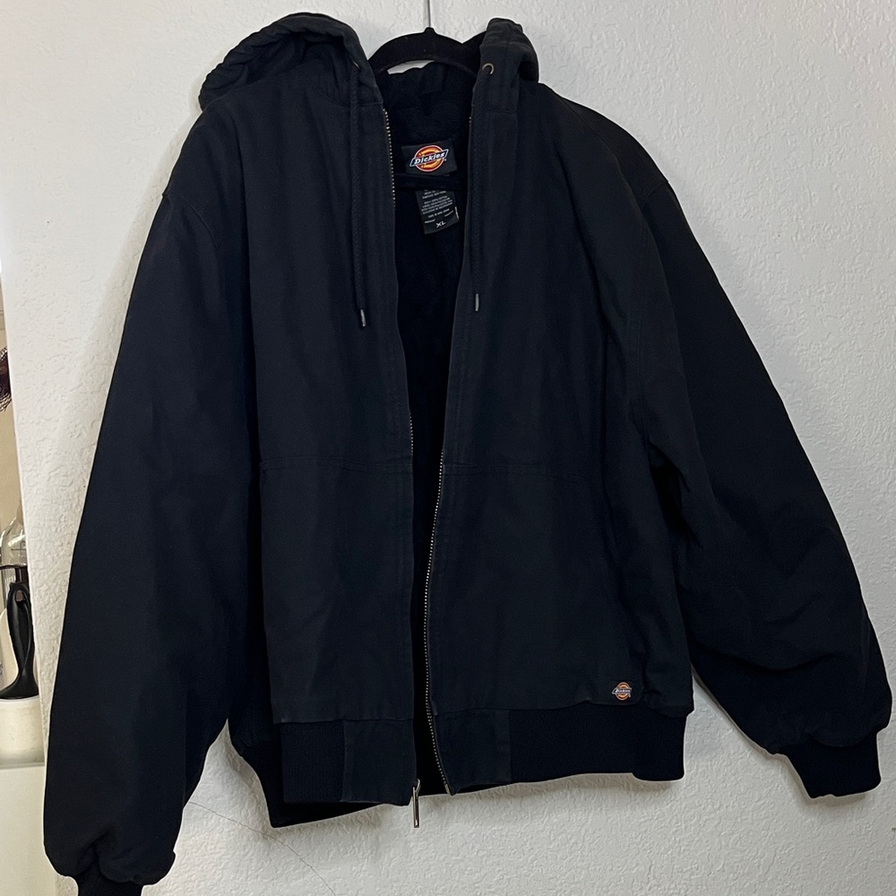 Dickies Men's Classic Black Windbreaker